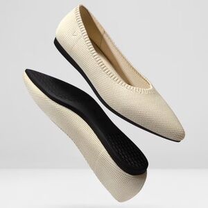 Vivaia (NEW without box) Cream and Black Minimalist Flats